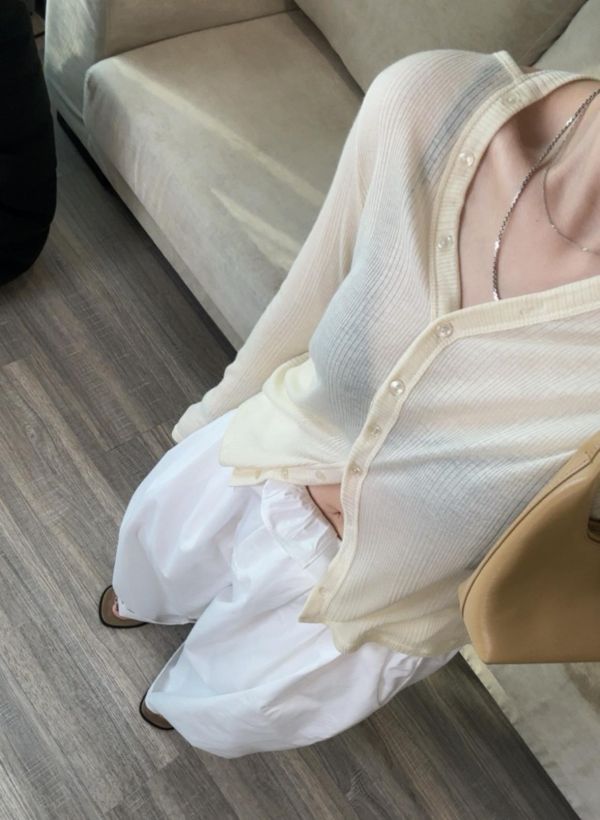 J11 【包色賣場】小設計透透防曬天絲開襟衫(多色) 