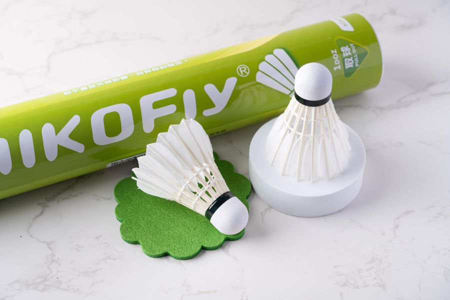 nikofly 綠色4號羽毛球 【 台灣製 x 鵝毛 x 飛行穩定 x  耐打】 12入 