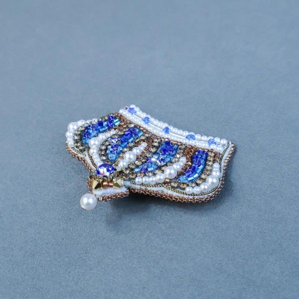 加官進爵別針 手工刺繡胸針,珠繡胸針,施華洛世奇胸針,手工飾品,精品胸針,台灣設計品牌,珍珠胸針,精緻飾品,禮物推薦,高質感配件