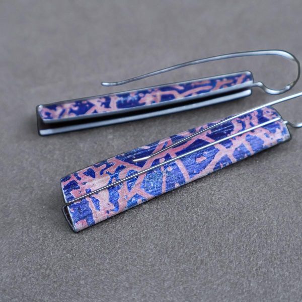 【江枚芳 Meifang Chiang Metal Arts】隱身樹耳環 Hidden Woods Brooch 耳環,耳勾,鋁,陽極處裡