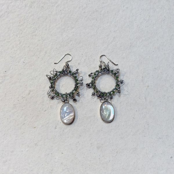 【藍珊瑚】純銀包鑲珍珠貝耳環 純銀,耳環,海洋廢物,魚骨,骨頭,藍珊瑚,珊瑚,銅鍍金,珍珠貝