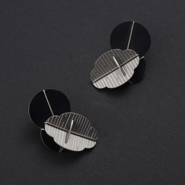 【江枚芳 Meifang Chiang Metal Arts】折葉耳夾式耳環 Folded Leaves 耳環,耳夾,鋁,陽極處裡