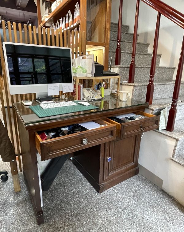 【二手讓藏】梳妝桌 