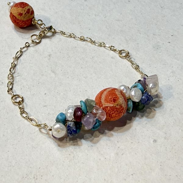 【藍珊瑚】嫣珊瑚手鍊 嫣珊瑚,手鍊,海洋廢物,魚骨,骨頭,藍珊瑚,珊瑚,銅鍍金