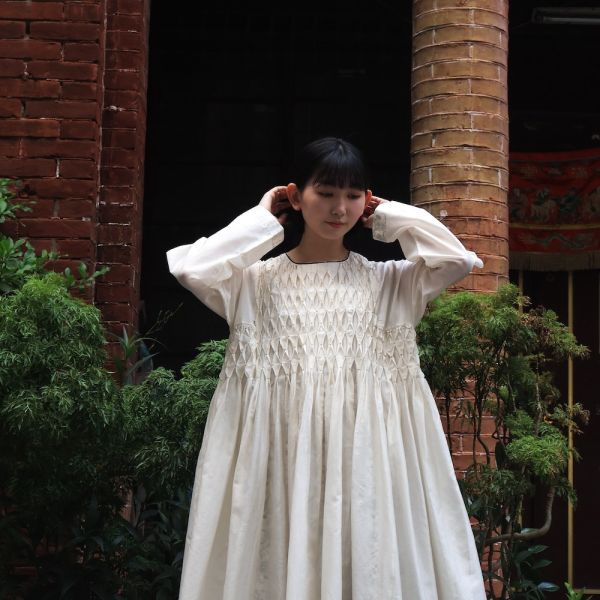 【AHMEV】Snowdrop洋裝 手織,手紡紗,洋裝,蠶絲