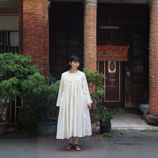 【AHMEV】Snowdrop洋裝 手織,手紡紗,洋裝,蠶絲