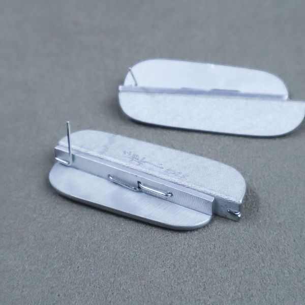 【江枚芳 Meifang Chiang Metal Arts】邊界耳針式耳環 Boundry Brooch 耳環,耳勾,鋁,陽極處裡
