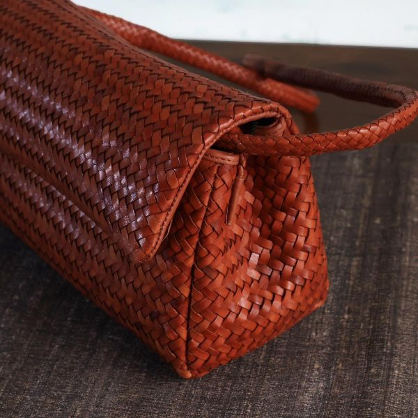 【Allan K】Caroline DJ 皮革編織包（焦糖棕） 皮包,皮革,皮革編織,牛皮,肩背包,手工皮革編織,手工,包包