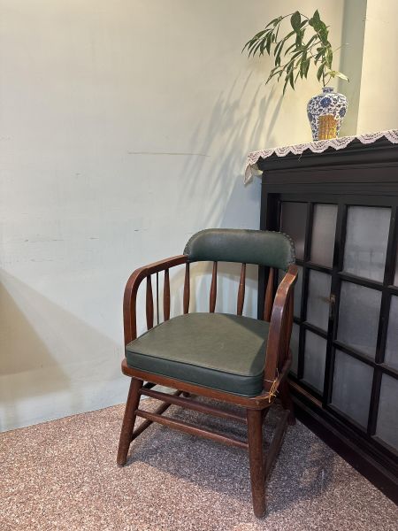 【二手讓藏】綠色咖啡椅 