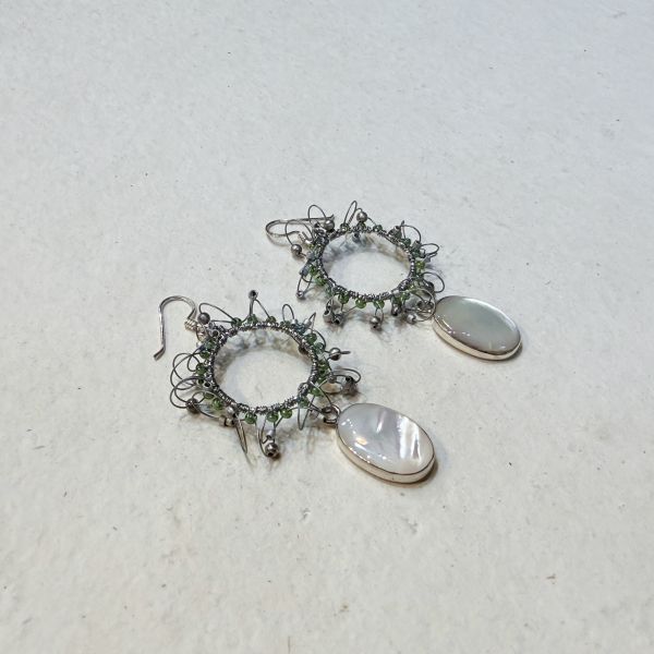 【藍珊瑚】純銀包鑲珍珠貝耳環 純銀,耳環,海洋廢物,魚骨,骨頭,藍珊瑚,珊瑚,銅鍍金,珍珠貝