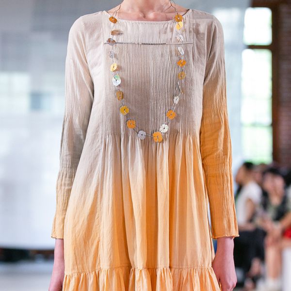 【Maku Textile】Mogra鉄朱漸層洋裝_小渕裕染製 手織,手紡紗,洋裝,泥染,弁柄染,礦物染,卡蒂棉,蠶絲