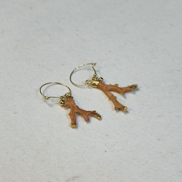 【藍珊瑚】樹枝狀嫣珊瑚耳環 嫣珊瑚,耳環,海洋廢物,魚骨,骨頭,藍珊瑚,珊瑚,銅鍍金