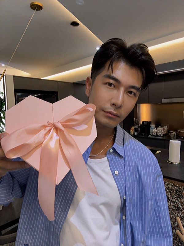 Love Me More 樂蜜膜 