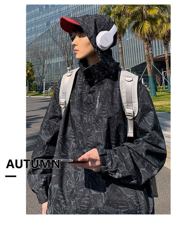 【現貨】情侶款 機能 衝鋒 防風 防潑水 葉子質感印花 透氣 機車外套(男款) 外套,連帽外套,衝鋒外套,防潑水,防風外套,夾克,機車外套,機能外套,防水外套