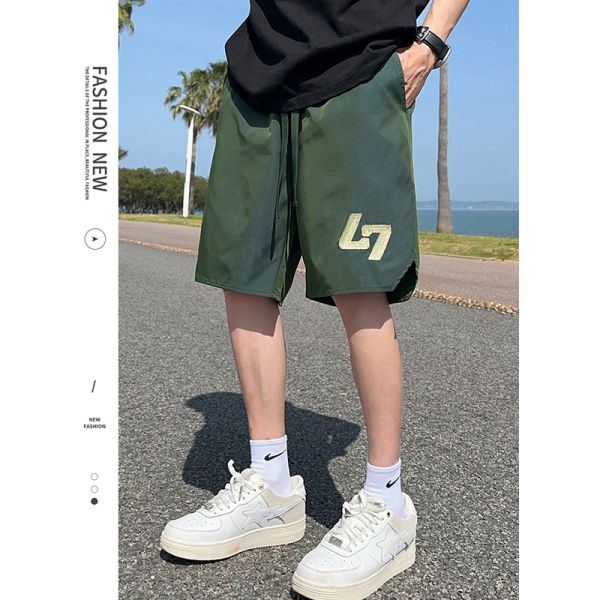 現貨【只剩 綠色-XL】腰圍鬆緊 鐳射反光酷炫感 休閒短褲 短褲,休閒褲,五分褲,男生褲子,休閒短褲,速乾,涼感,薄短褲