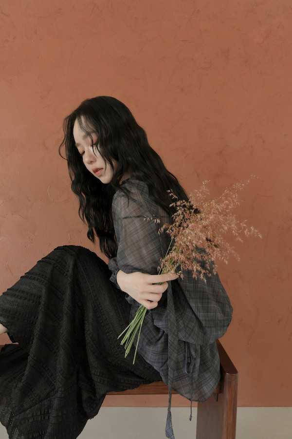 斜紋蕾絲小魚尾長裙(黑) 