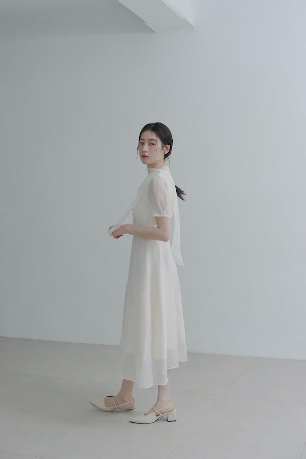 領巾小包袖天絲洋裝(米白) 