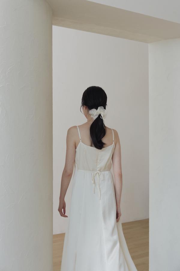 光澤歐根紗蝴蝶結髮圈(黑/白) 