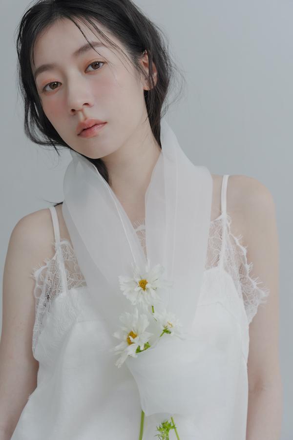 歐根紗毛邊鬚鬚絲巾(白) 