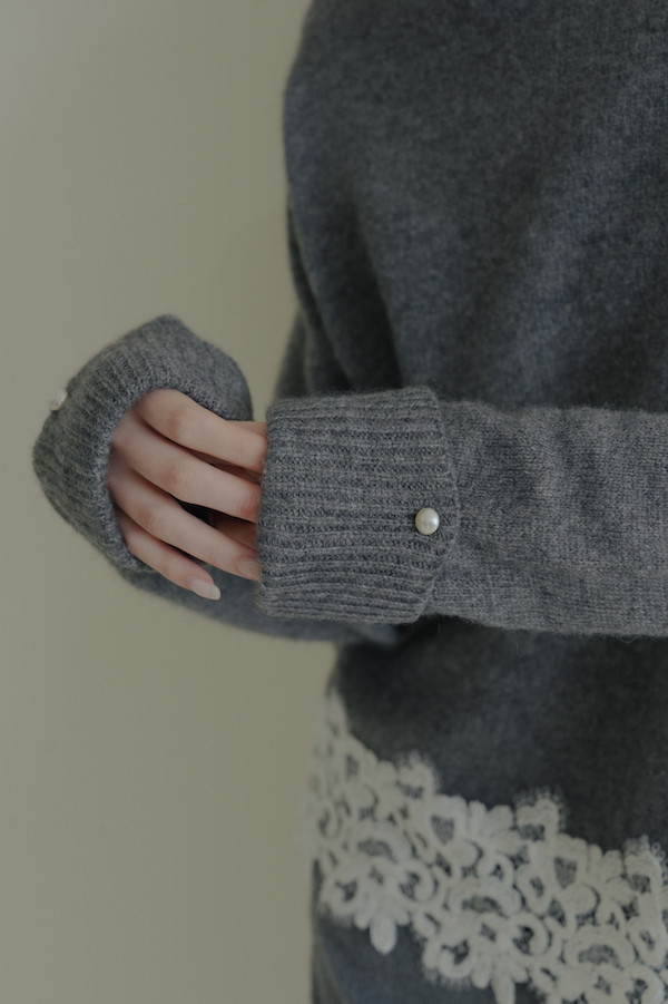 下擺蕾絲純羊毛上衣(灰) 