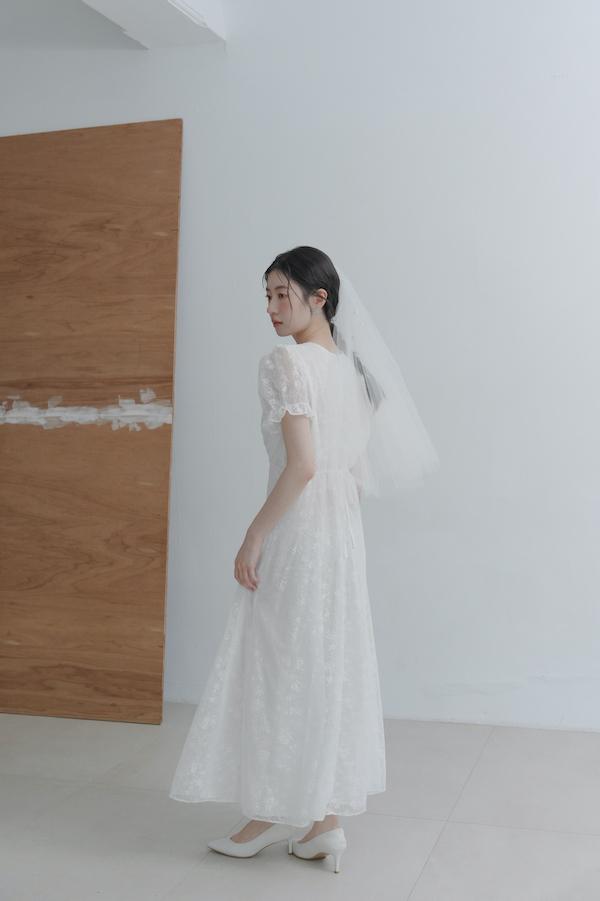 春日小花刺繡長洋裝(白) 