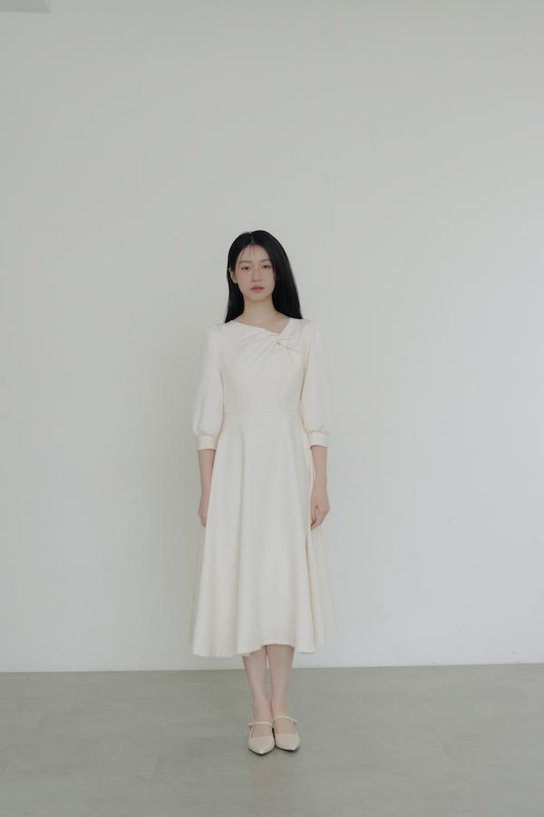 領口扭結七分袖洋裝(白) 