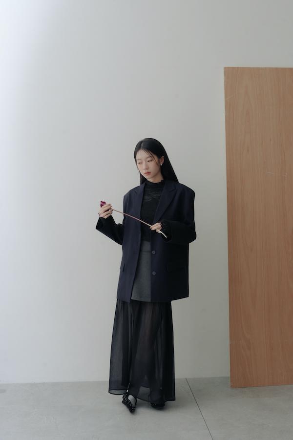 包領花朵蕾絲上衣(黑) 