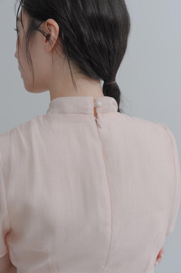 領巾小包袖天絲洋裝(淺粉) 