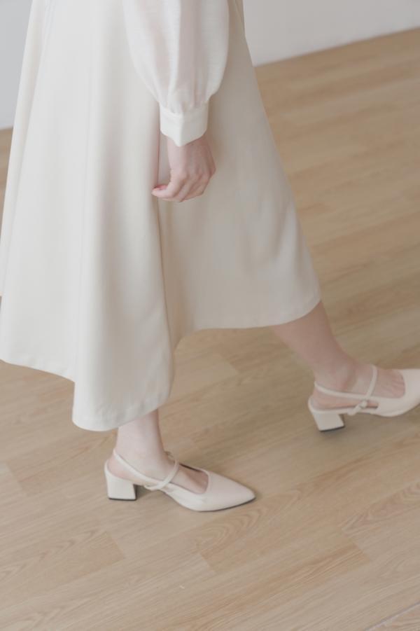 快閃-襯衫領微透肌長洋裝(杏) 