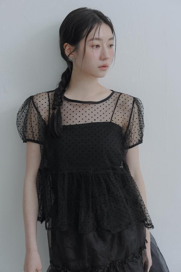 波點小包袖荷葉上衣(黑) 