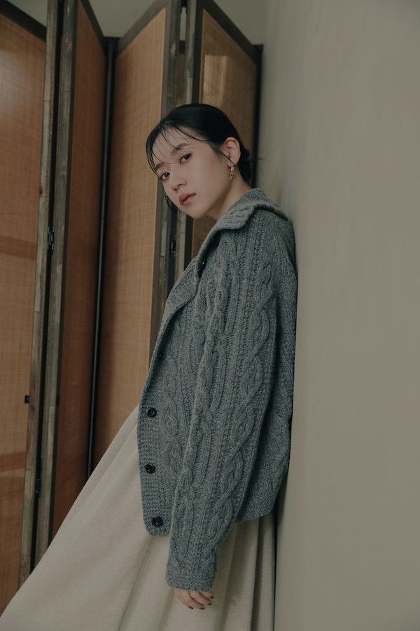 【 SALE 】麻花紋翻領設計上衣(灰) 