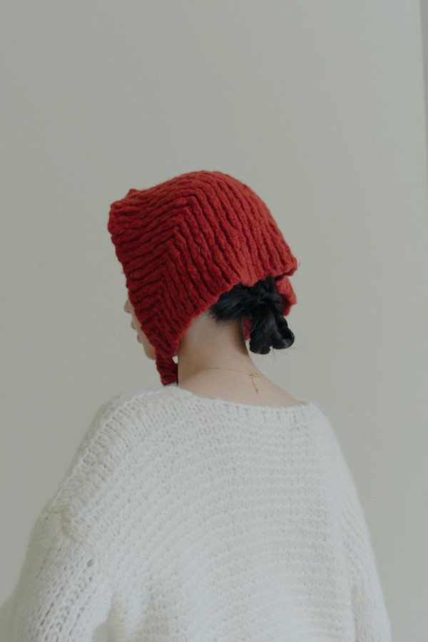 簡約Ｖ領針織落肩上衣(白) 