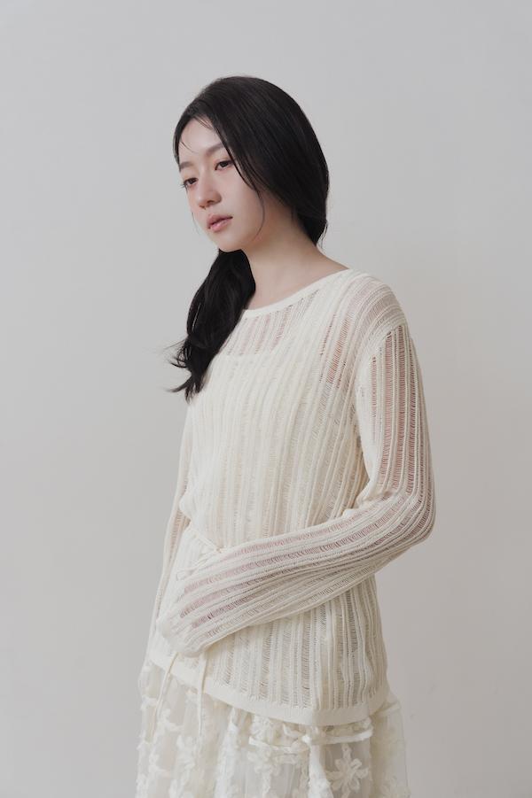 直條紋洞洞針織上衣(白) 