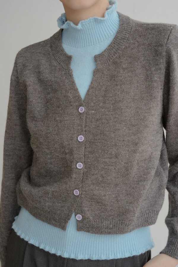 假兩件式木耳邊針織上衣(藍灰) 