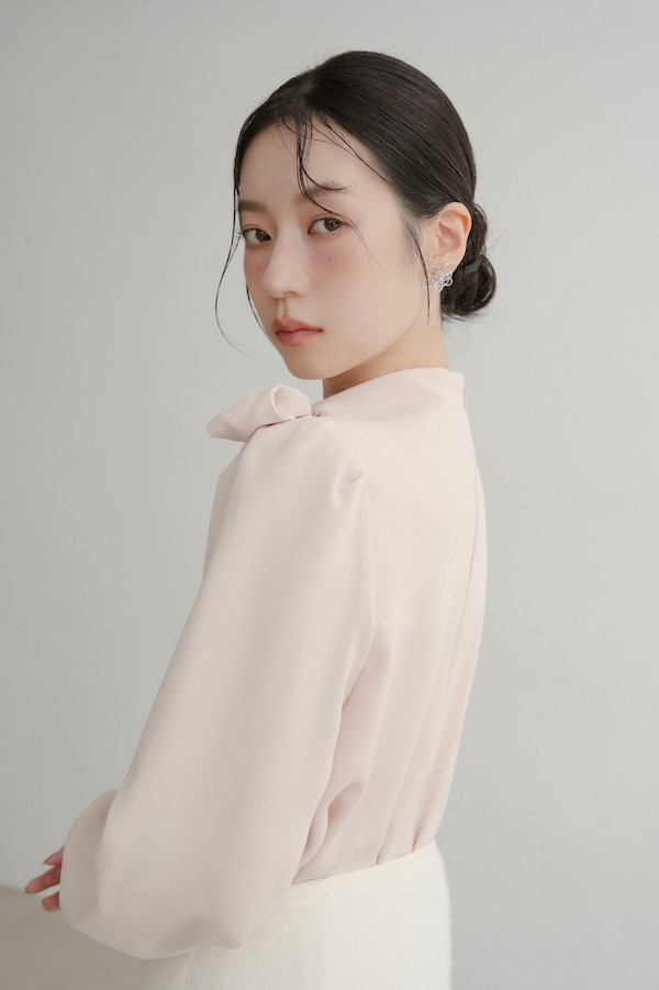 側邊綁帶設計長袖上衣(米杏) 