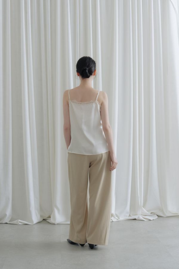 可調肩帶蕾絲緞面背心(白) 