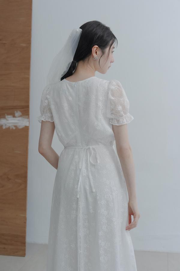 春日小花刺繡長洋裝(白) 