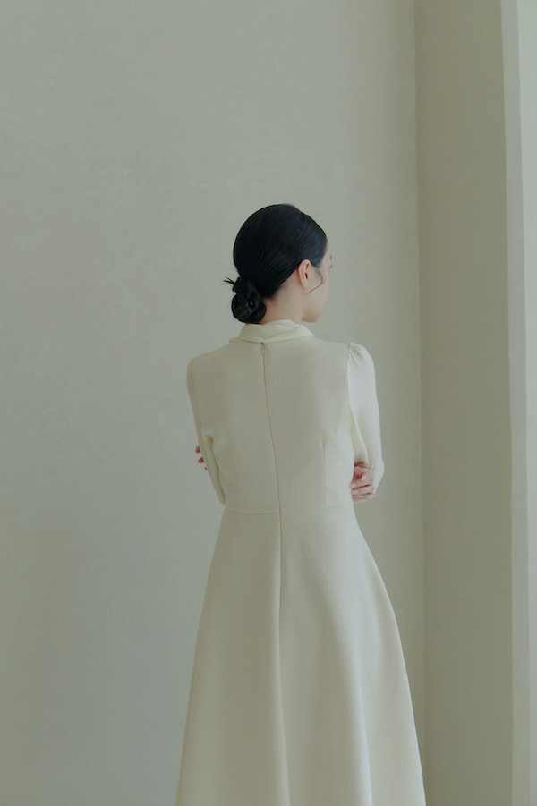 領巾綁帶小香風長洋裝(米白) 