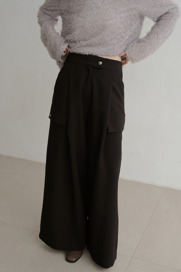 兩側釘釦設計長褲(黑) 