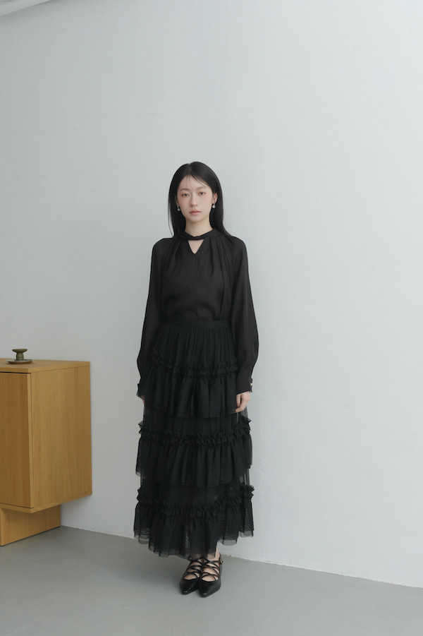 扭轉綁帶天絲上衣(黑) 