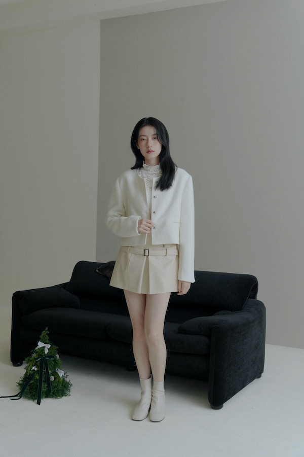 簡約圓釦小香風外套(米白) 