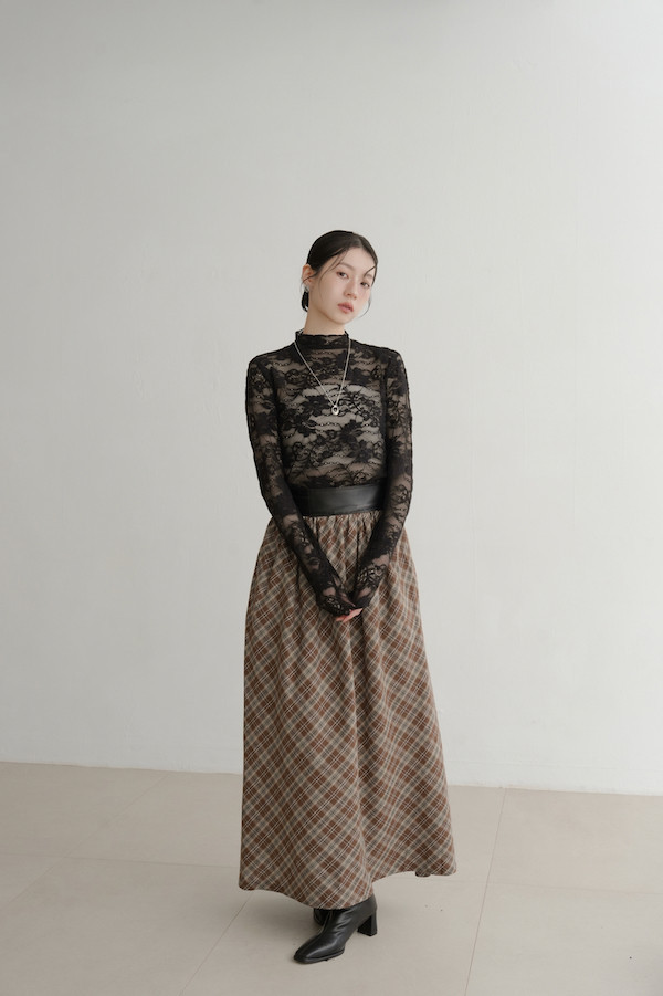 細緻花朵蕾絲打底衣(黑) 