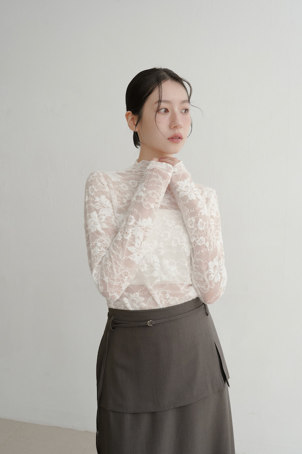細緻花朵蕾絲打底衣(白) 