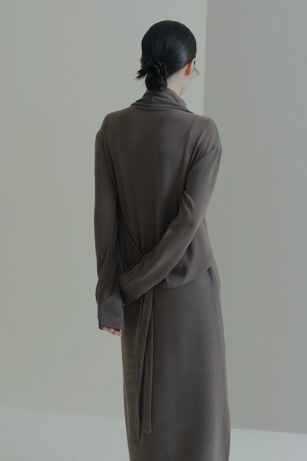 設計感兩件式造型洋裝(深棕) 