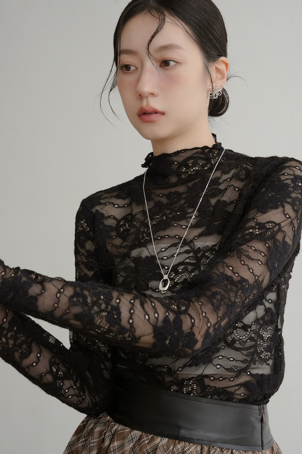 細緻花朵蕾絲打底衣(黑) 