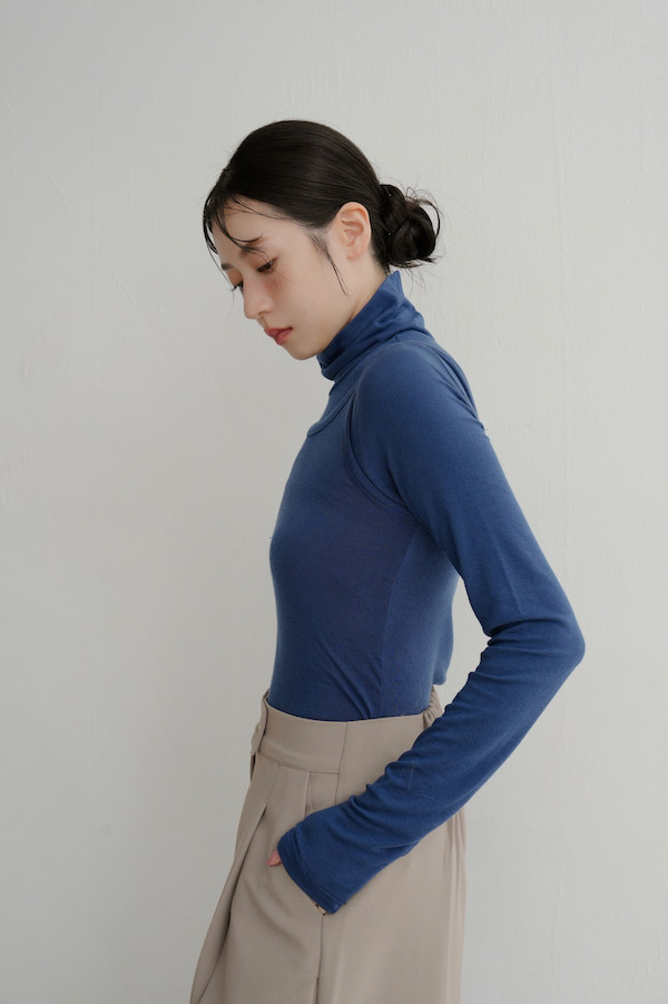 後領開衩附背心上衣(寶藍) 