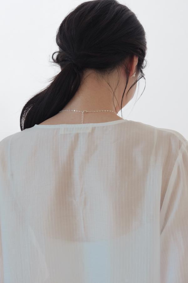 微透肌直紋天絲上衣(白) 