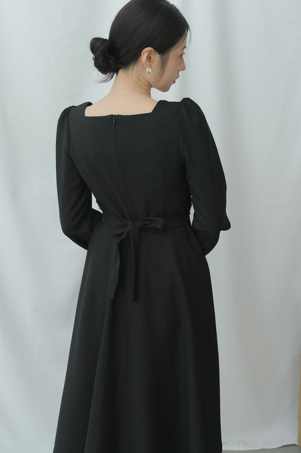 抓褶網紗設計長袖洋裝(黑) 