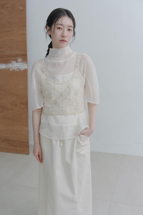 透肌彎弧袖韓系上衣(白) 