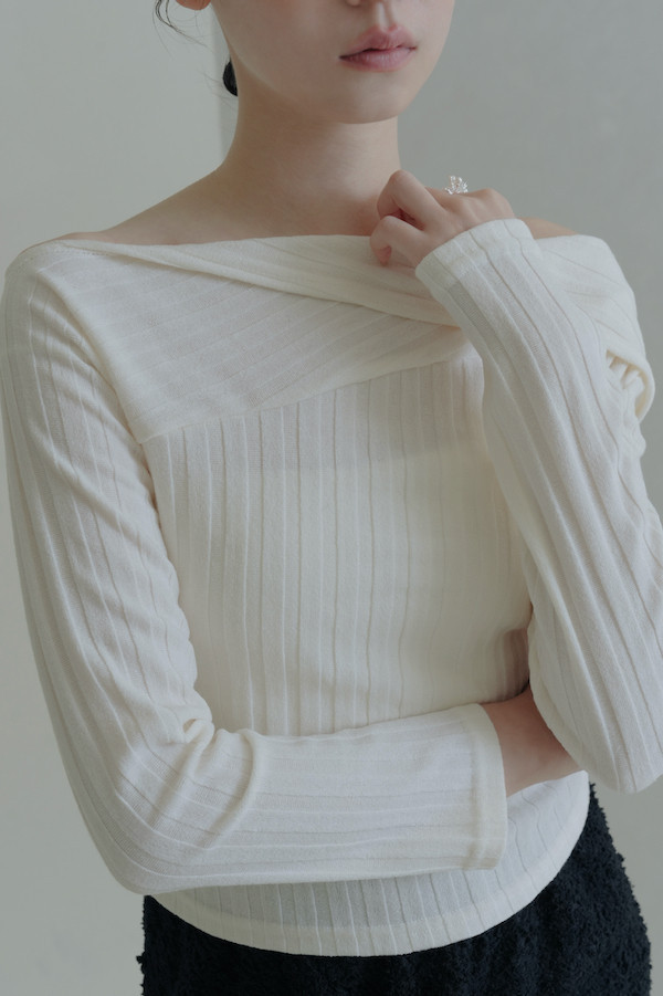 不規則卡肩坑條紋上衣(白) 